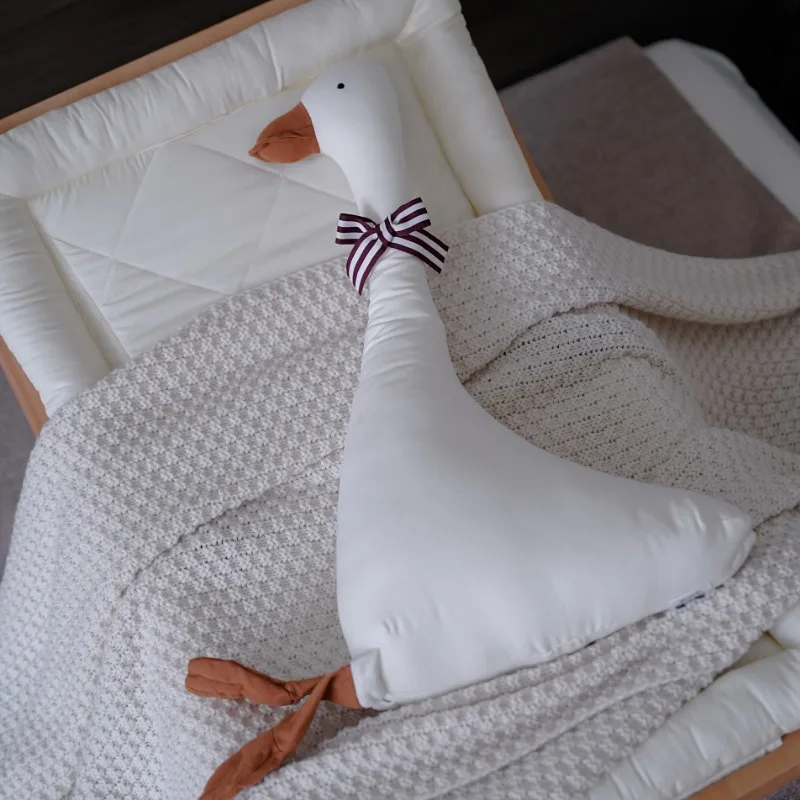 INS Style Fabric Goose Stuffed - Baby Nursery Layout recension och pris
